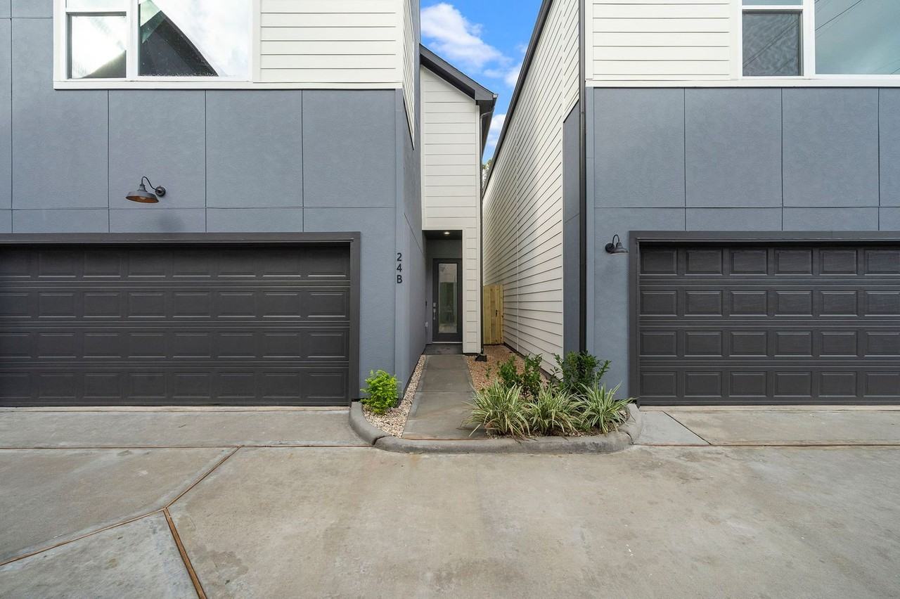 24 Bucan St - Photo 4 of 26