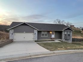 100 Kennedy Ct - Photo 1 of 1