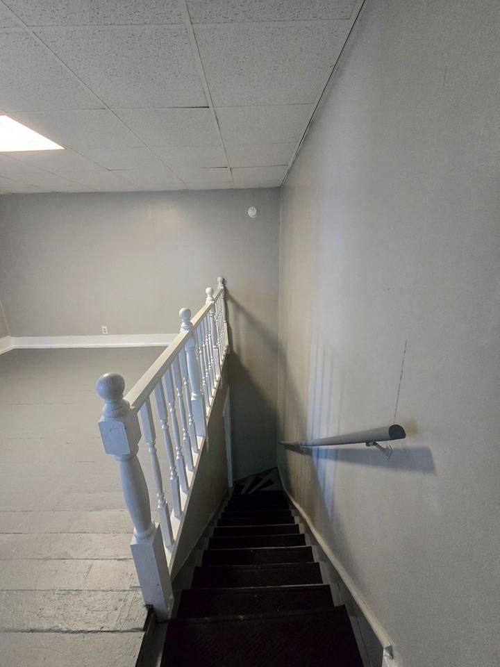 661 Birch Ave - Photo 4 of 7