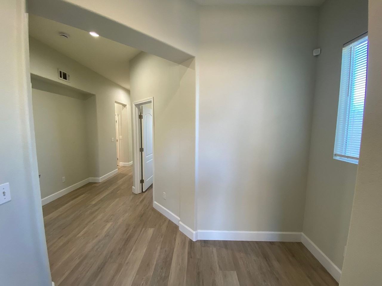 4000 Hellenic Dr - Photo 2 of 28