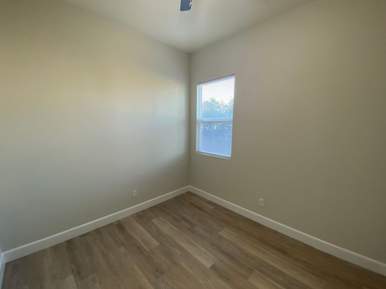 4000 Hellenic Dr - Photo 4 of 28