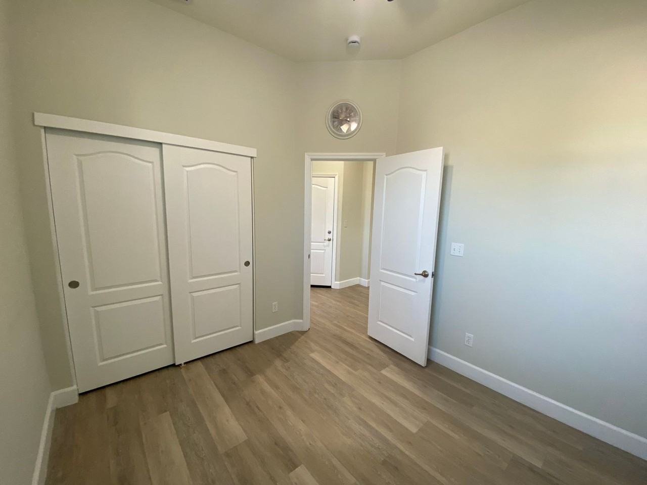 4000 Hellenic Dr - Photo 5 of 28