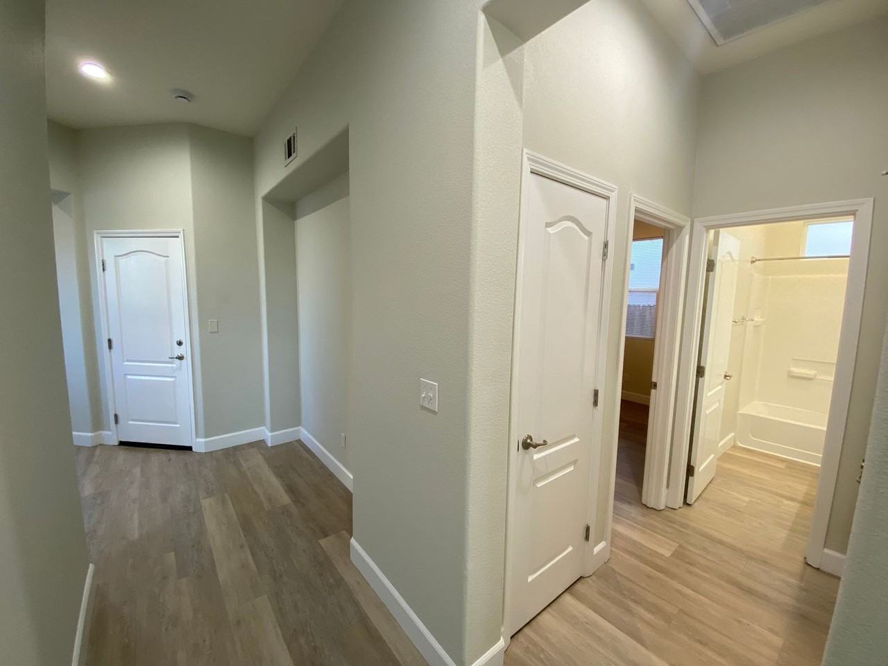 4000 Hellenic Dr - Photo 6 of 28