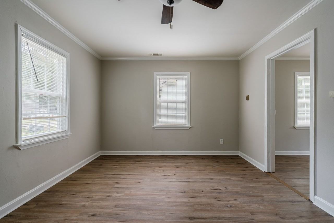 3565 Wilshire Rd - Photo 5 of 15