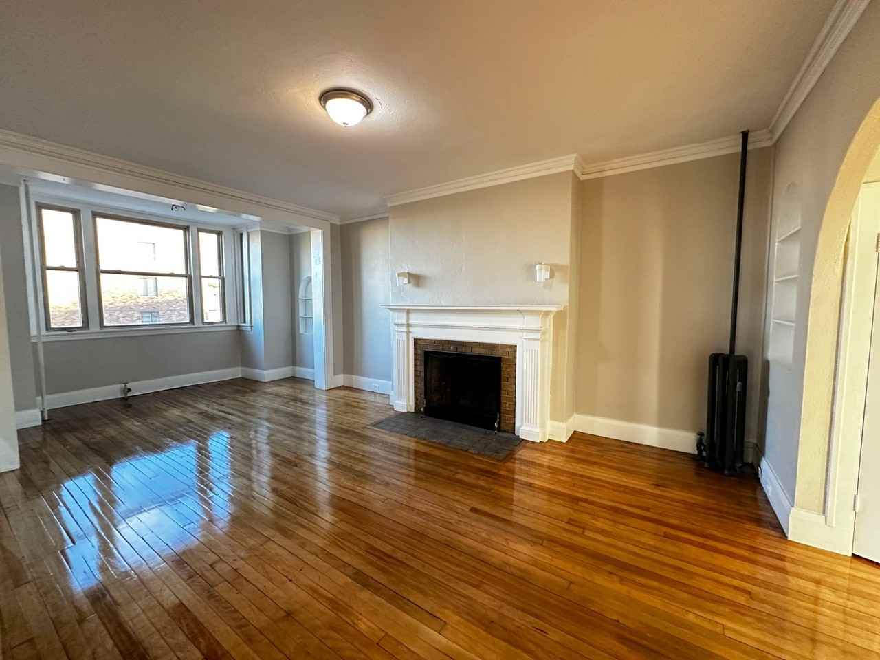 575-577 Pleasant Street - Photo 2 of 16