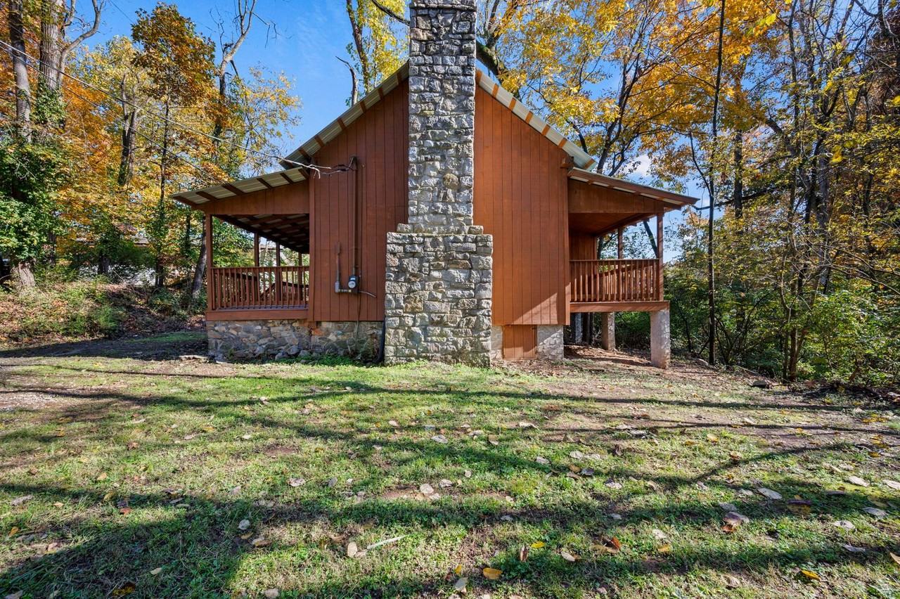 102 Wilson Ct - Photo 3 of 16