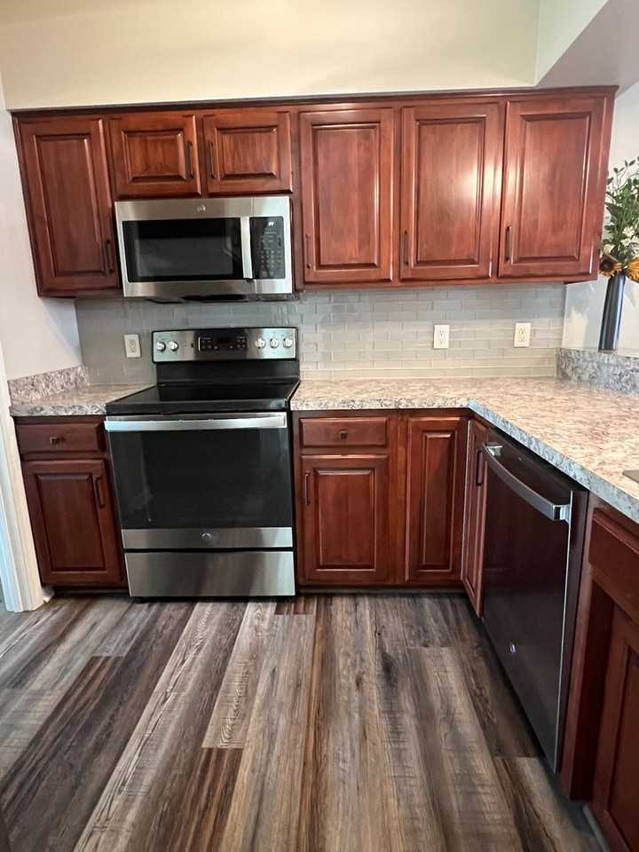 514 N 2nd St Apt B - Photo 6 of 18