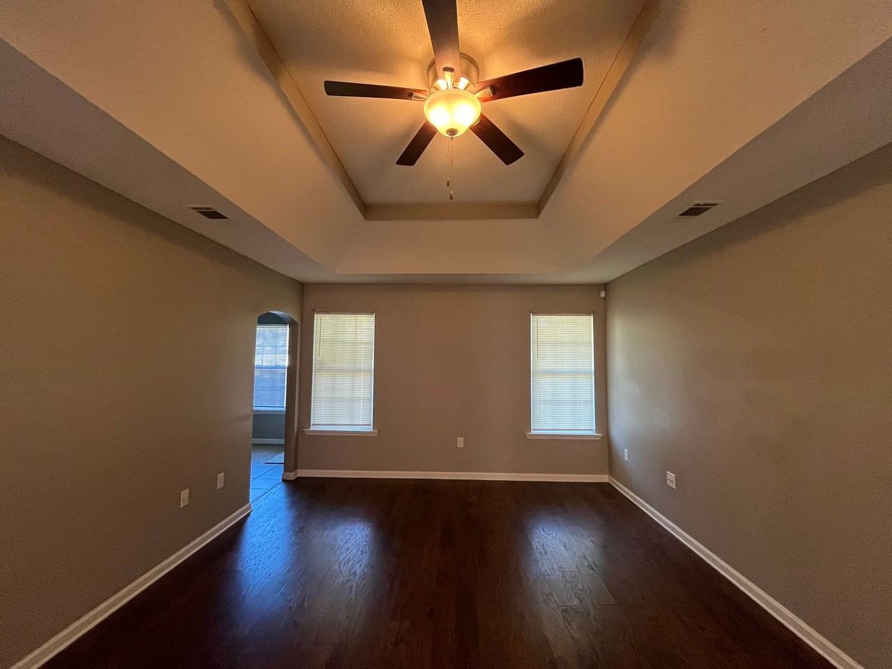 4163 Meredith Dr - Photo 3 of 18