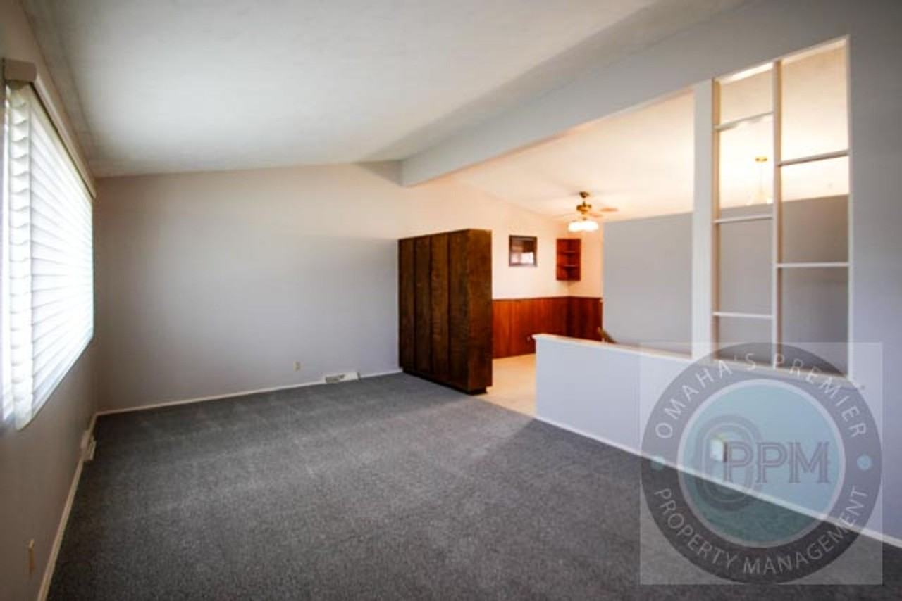 2524 N 96th Dr - Photo 3 of 33