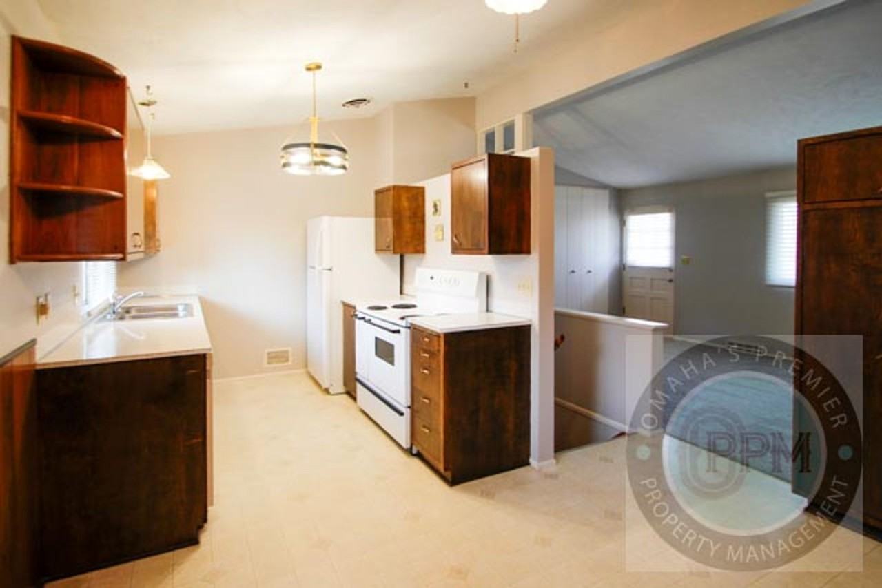 2524 N 96th Dr - Photo 6 of 33