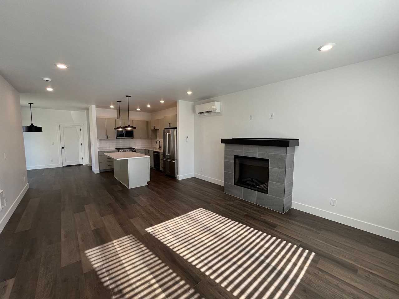 1026 1026 W Linda Ave - Photo 3 of 17