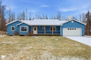 featured image of 716 N Pine Ridge Loop