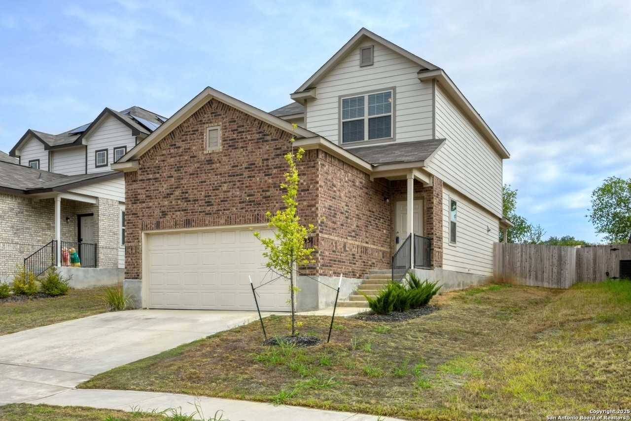 3931 Somers Crst - Photo 2 of 23