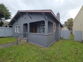 featured image of 621 W Del Norte St