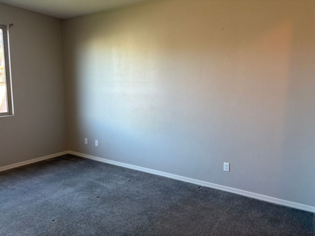 2140 W Ephesus Ct - Photo 7 of 16