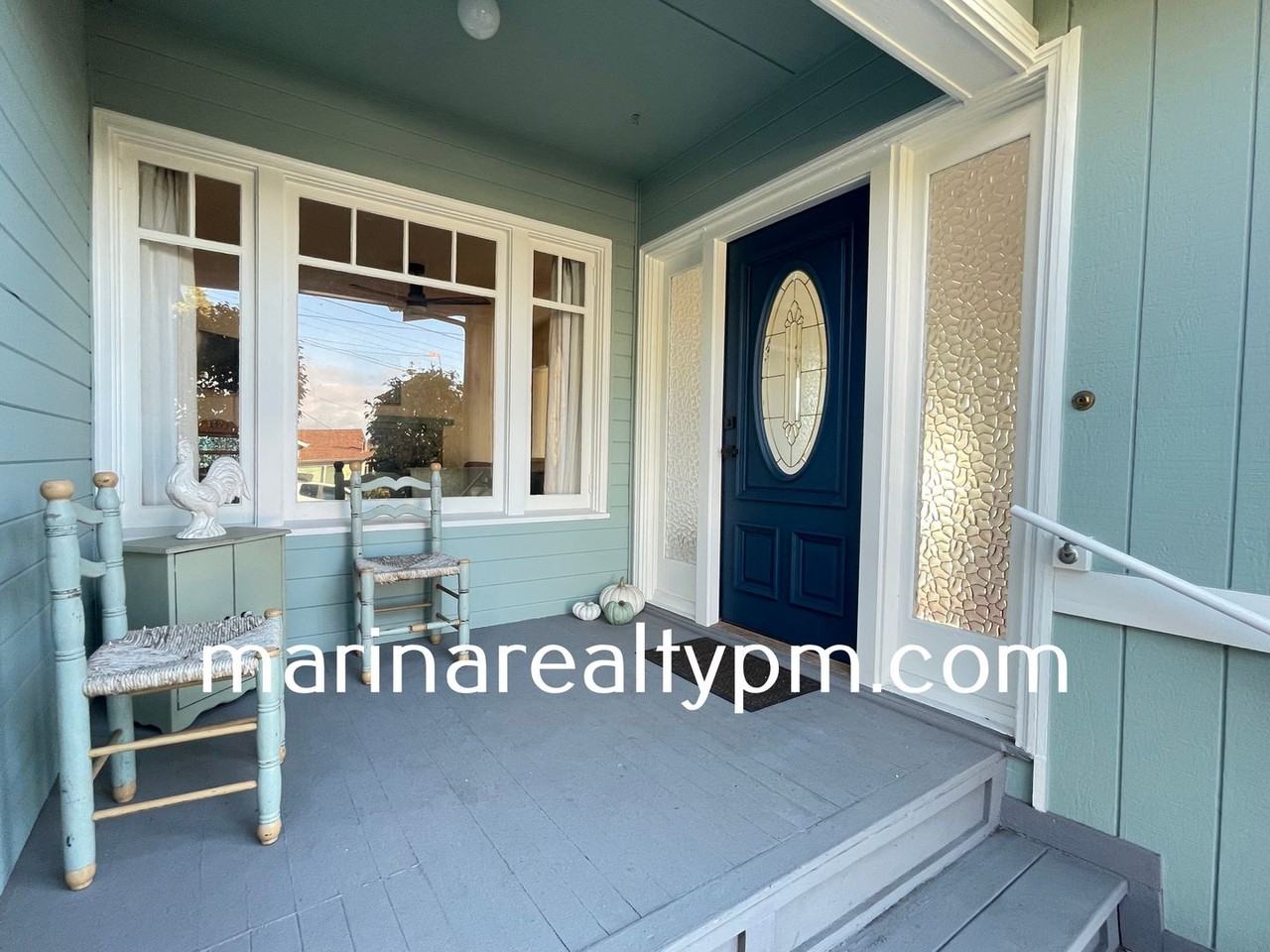 745 Edwards St - Photo 4 of 50