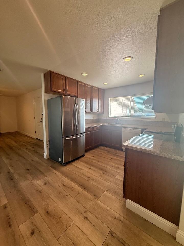 1506 Casa Loma Way - Photo 7 of 20