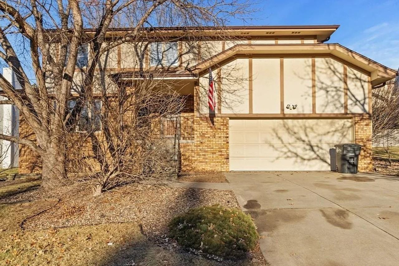 15412 Shirley St - Photo 3 of 47