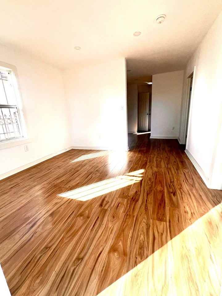 2117 E 112th St - Photo 7 of 16