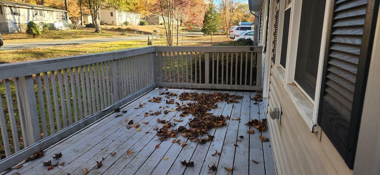 10708 Elk Drive - Photo 3 of 32