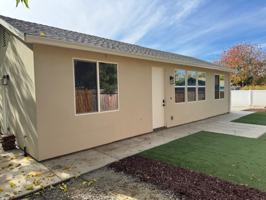 featured image of 677 Whyte Ave