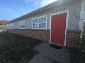 1013 W 14th St - Photo 1 of 1