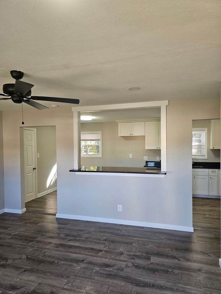 3931 Port Rd - Photo 3 of 26