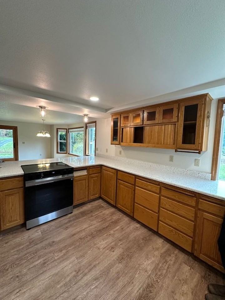 23601 Labare Rd - Photo 4 of 32