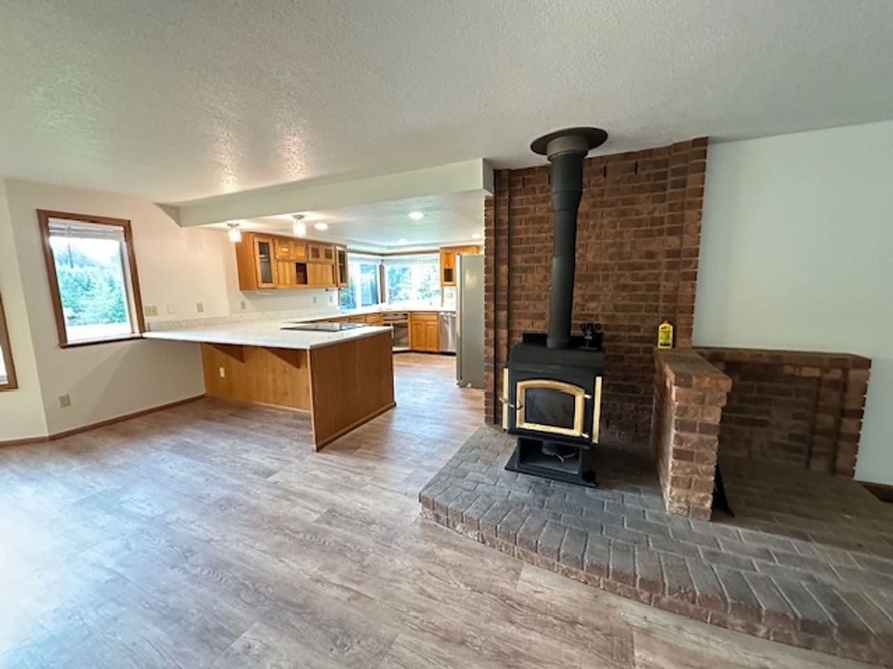 23601 Labare Rd - Photo 7 of 32