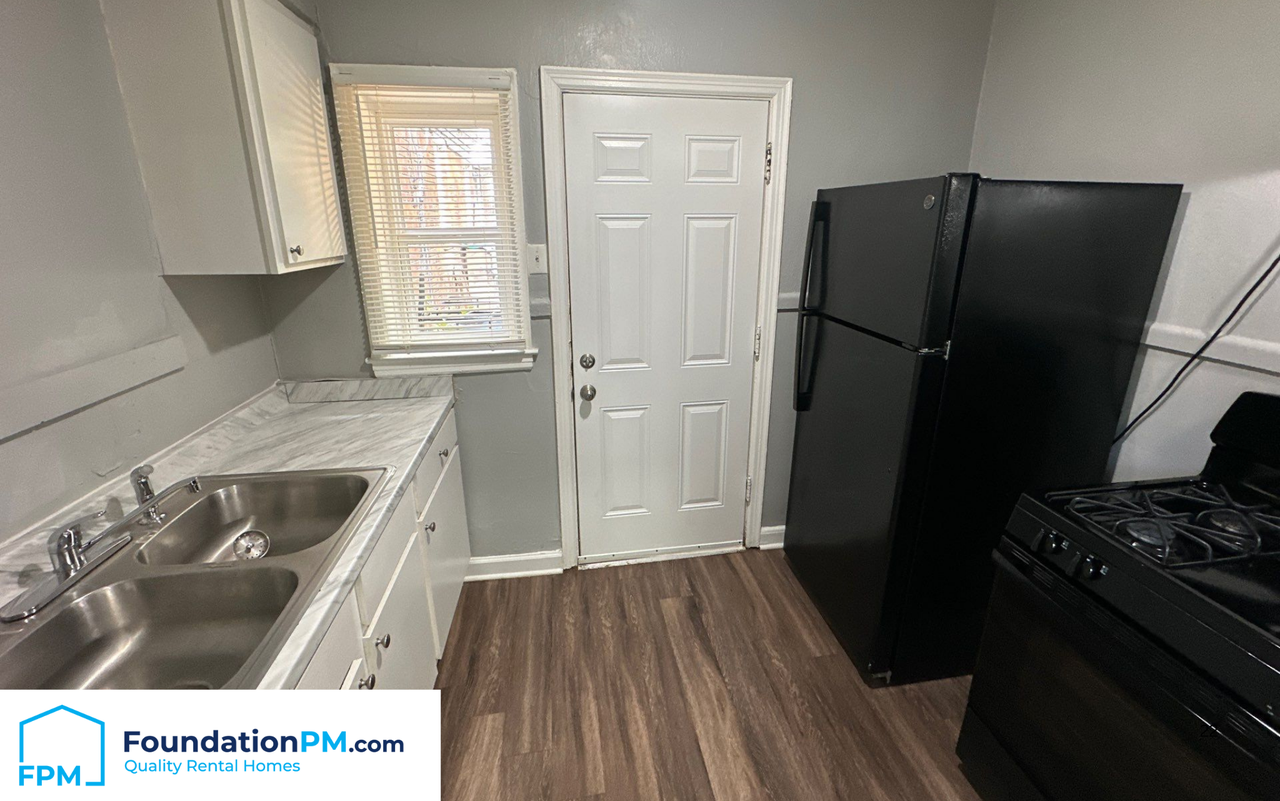 3088 Beaumont Ave #1 - Photo 6 of 9