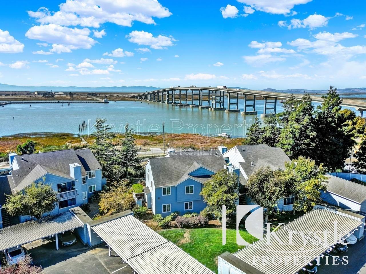 285 Lighthouse Drive - Photo 2 of 28