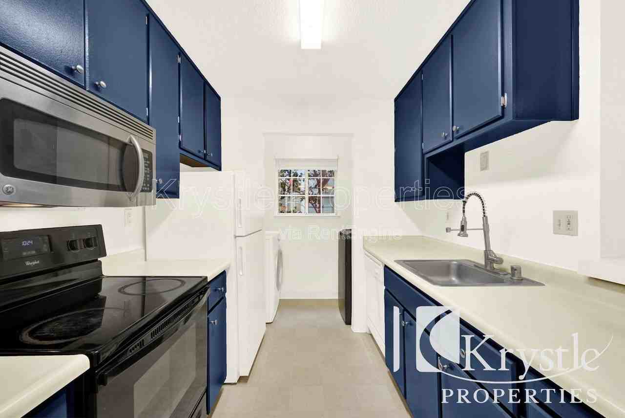 285 Lighthouse Drive - Photo 6 of 28