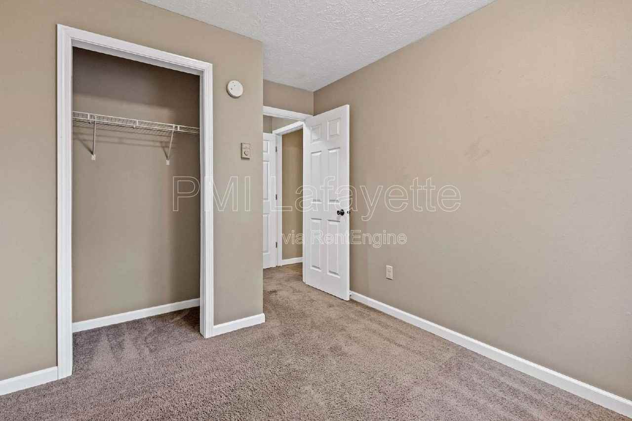 206 W Oxford St - Photo 6 of 12