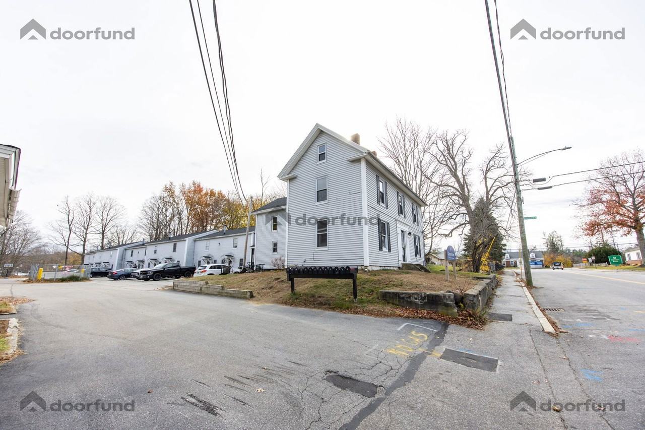 9 Carroll St #1 - Photo 2 of 50