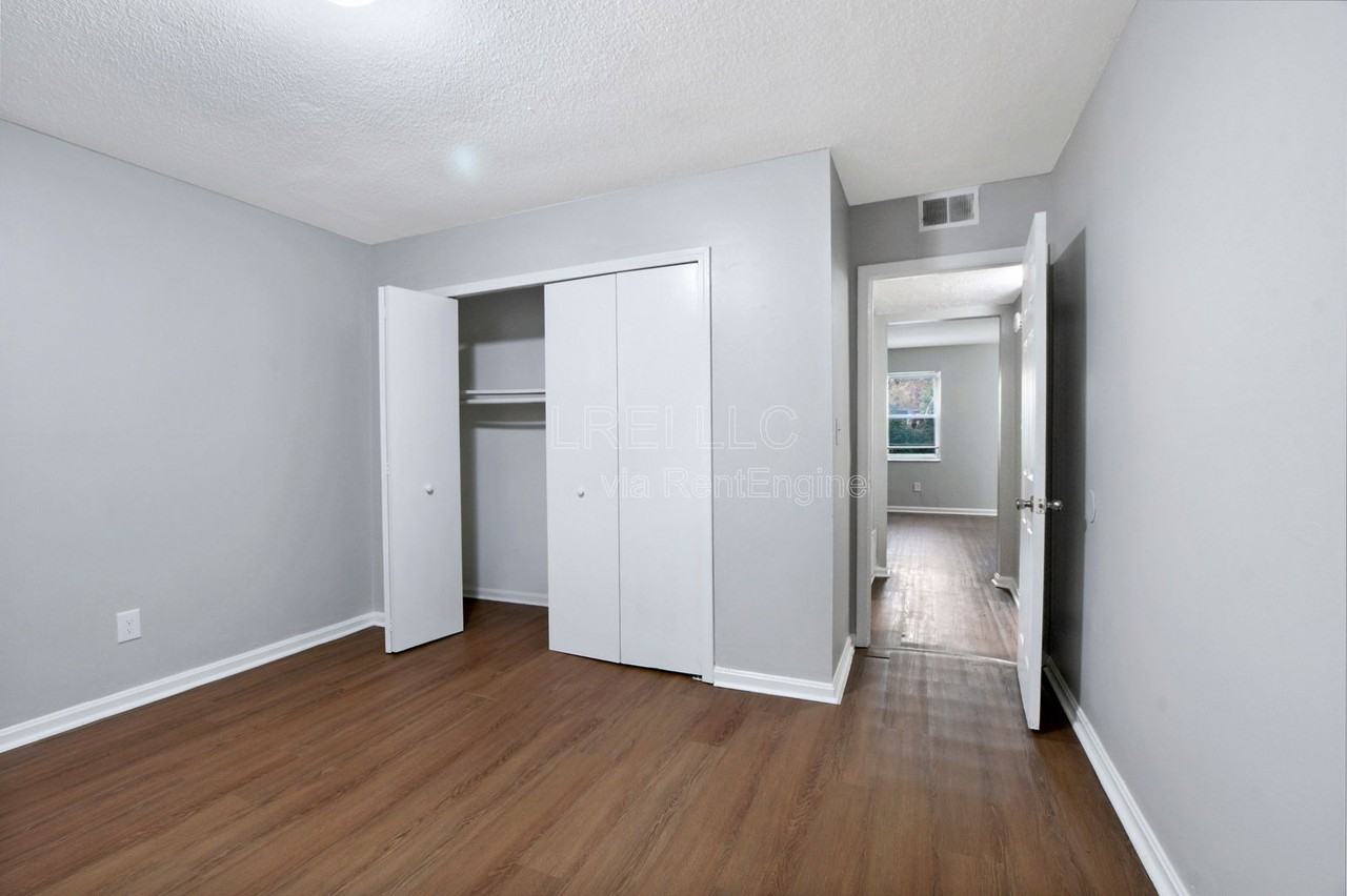 2516 Pennacook Rd #1 - Photo 6 of 10