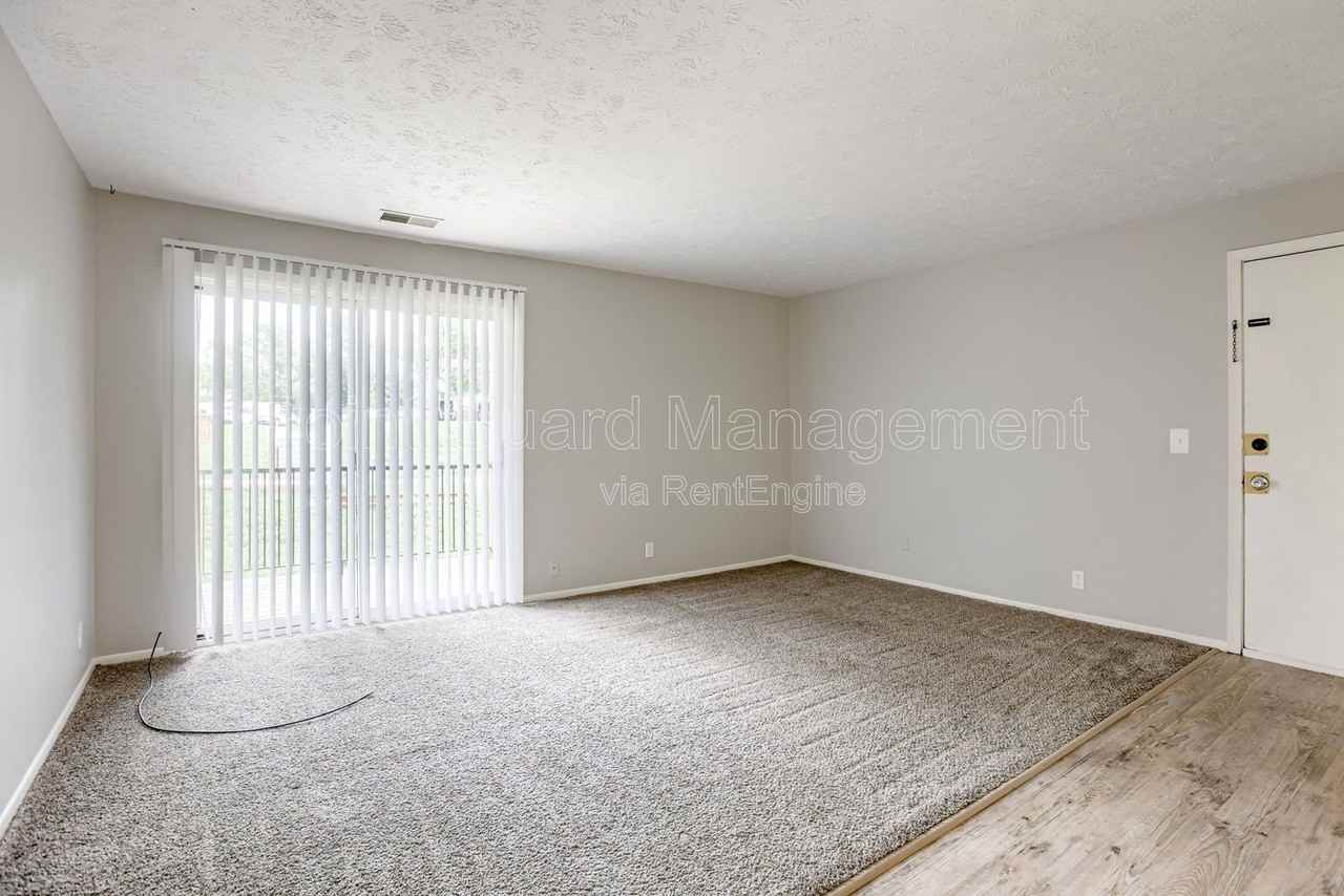 1403 Buck Dr #97