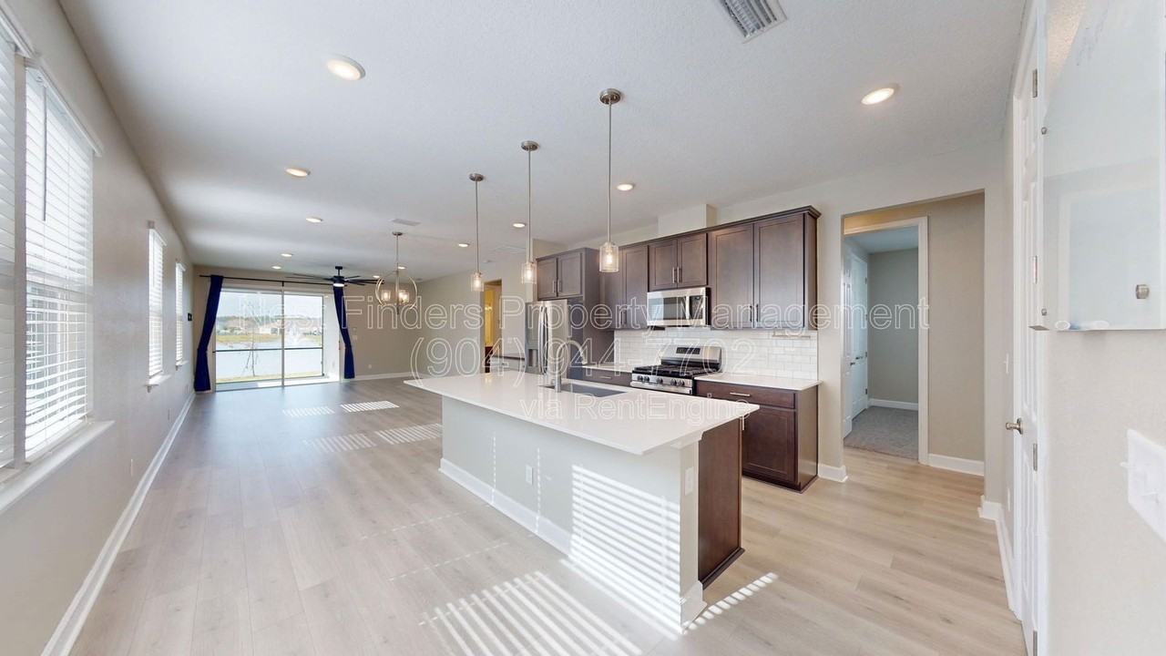 333 Cedar Elm Way - Photo 3 of 30