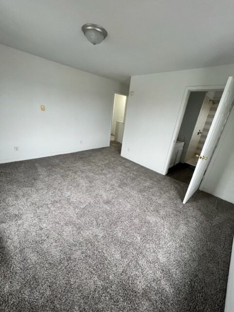 206 S 4th St #1 - Photo 2 of 23