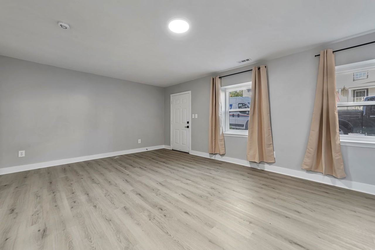 616 N 21st St - Photo 6 of 16