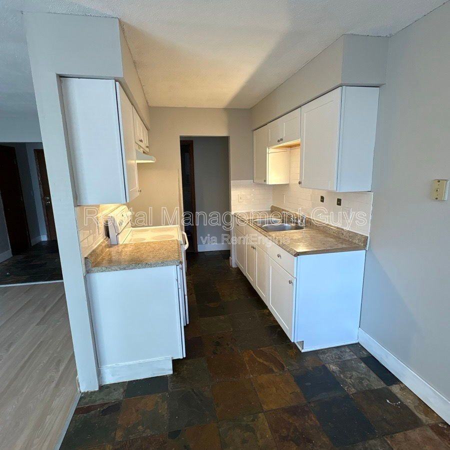 3520 12th Ave S #2 - Photo 6 of 17