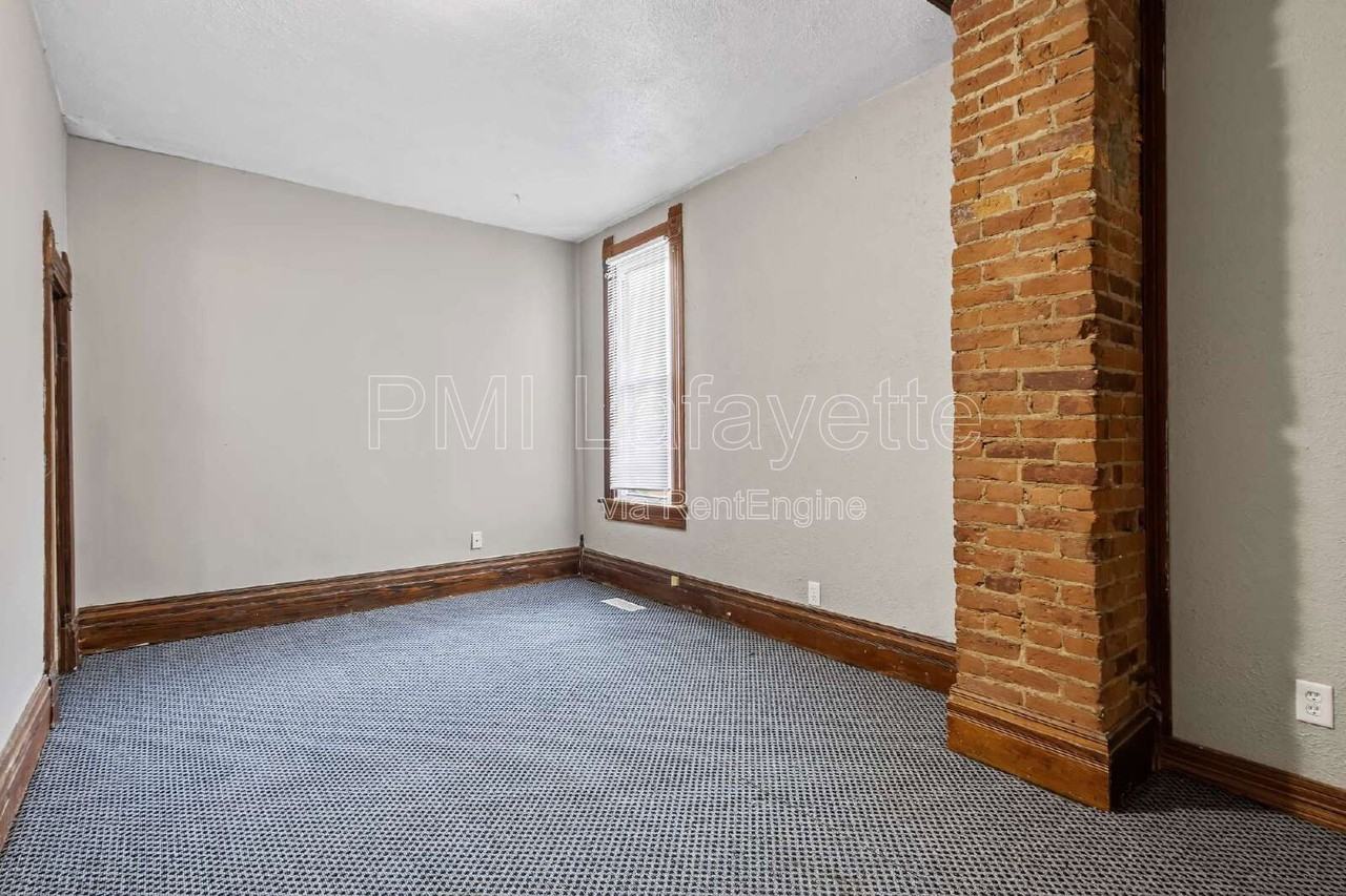 605 N Perry St #1 - Photo 4 of 28