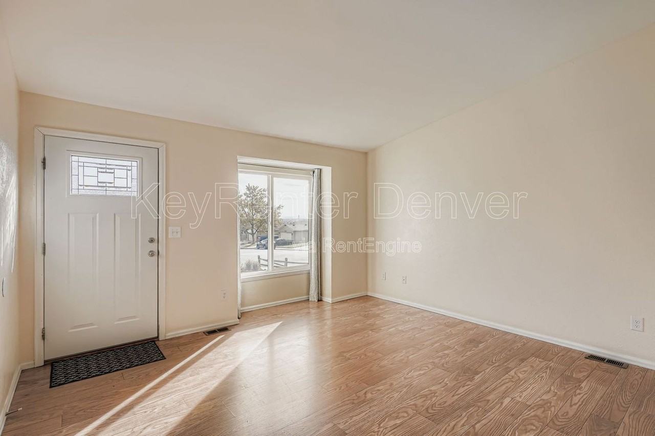 7421 Harlan Way - Photo 3 of 12