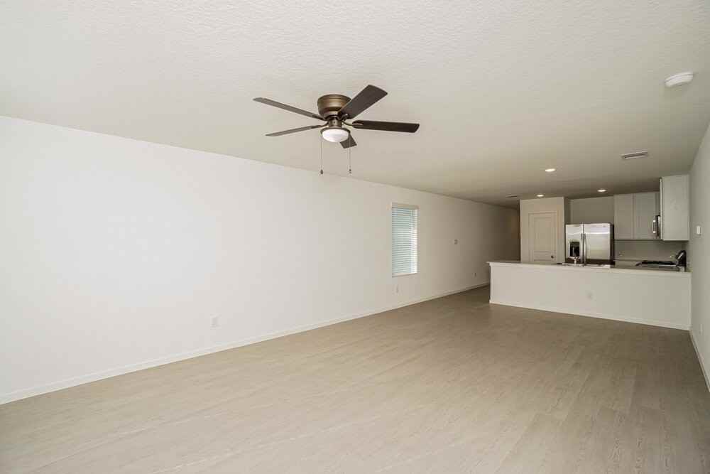 1858 Musk Rose - Photo 5 of 16