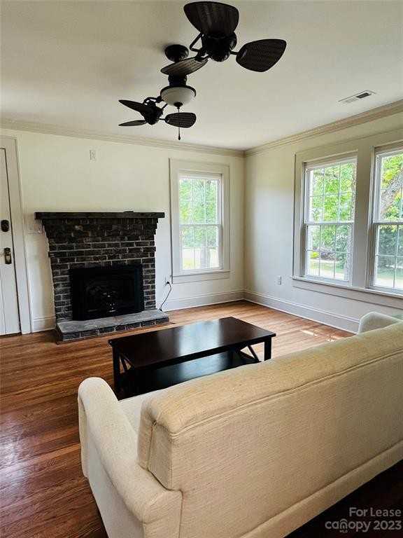 162 Birtwick Rd - Photo 3 of 20