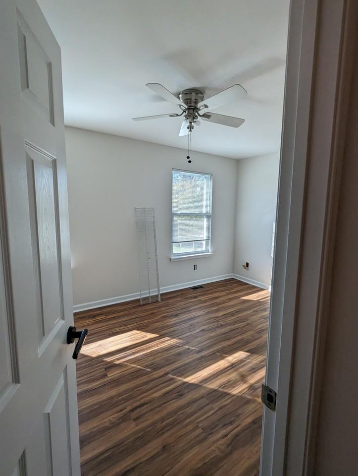 33 E 22nd St #1 - Photo 3 of 10