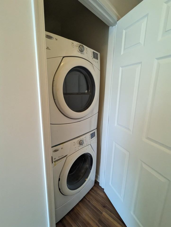 33 E 22nd St #1 - Photo 4 of 10