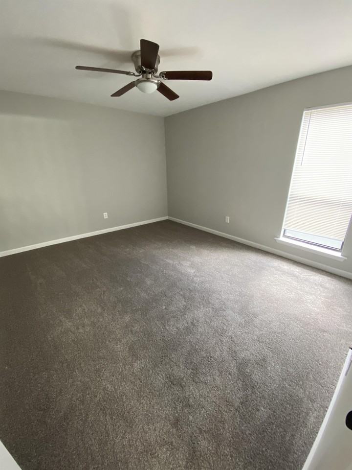 1913 16th Ave S #1 - Photo 2 of 10