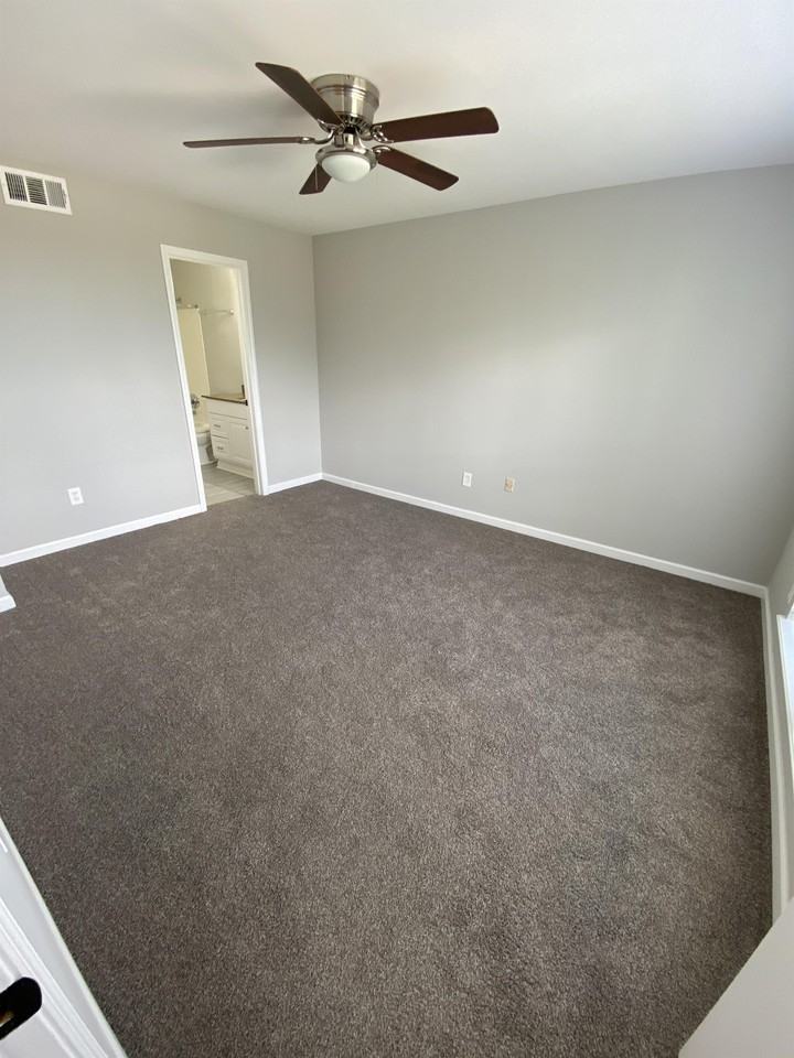 1913 16th Ave S #1 - Photo 6 of 10