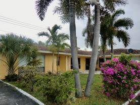 2724 Ne 32nd St #4 - Photo 1 of 1