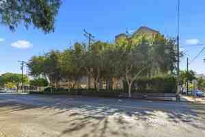 featured image of 640 W 4th St Unit 217